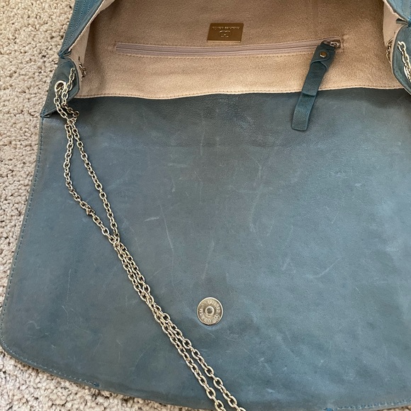 Charles David Clutch - Picture 7 of 8